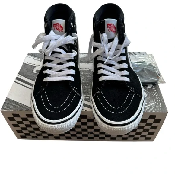 NIB Vans Skate SK8 Hi Black/Ture White US Mens 10 Extra Laces - Picture 2 of 6